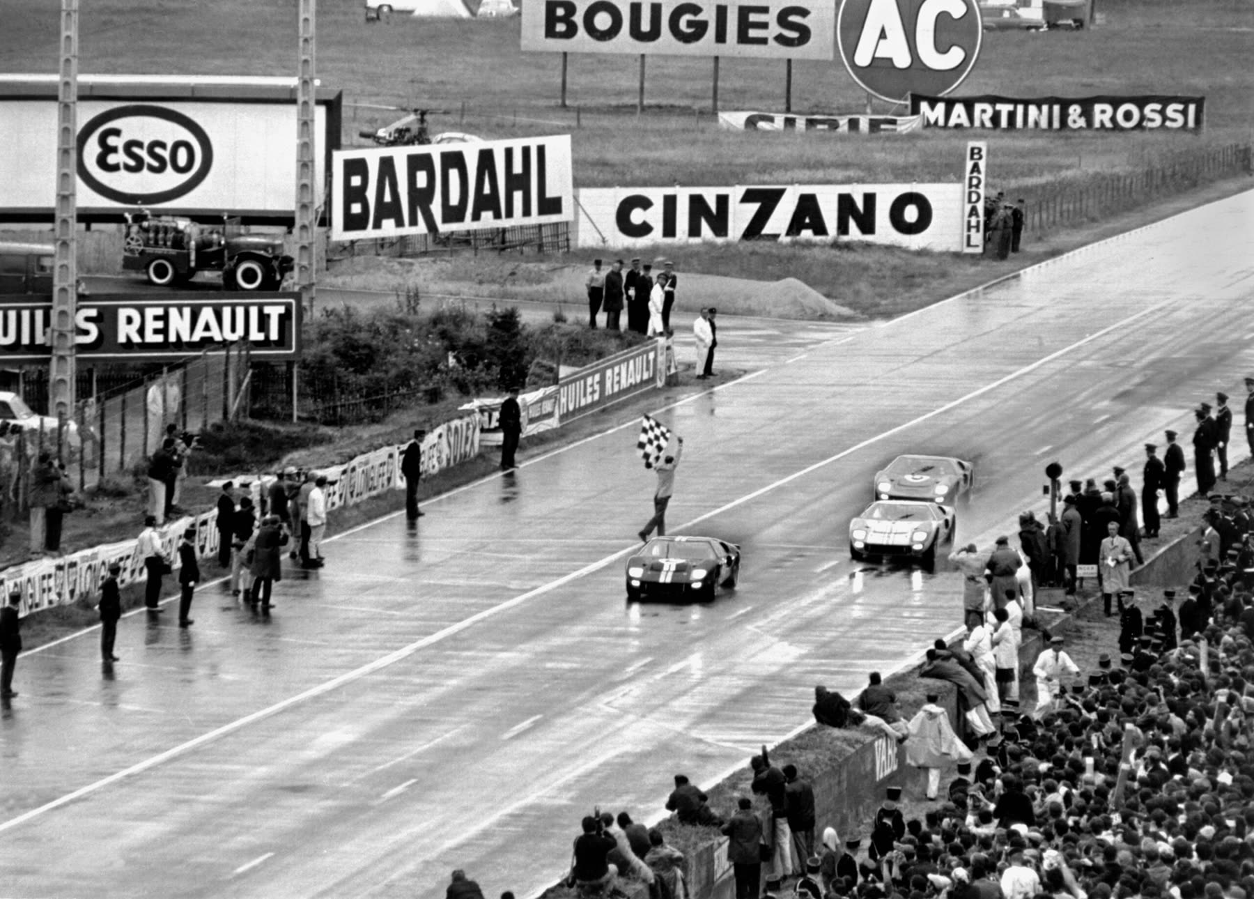 Ford GT40 Mk II at the 1966 24 Hours of Le Mans